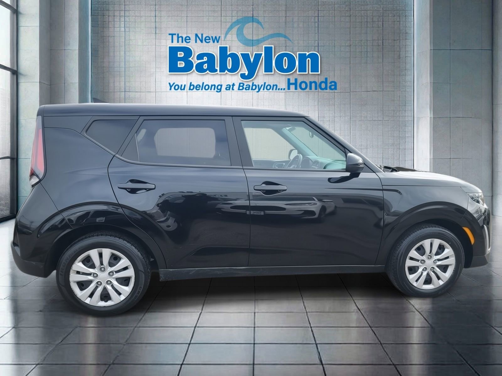 Used 2023 Kia Soul LX image 5