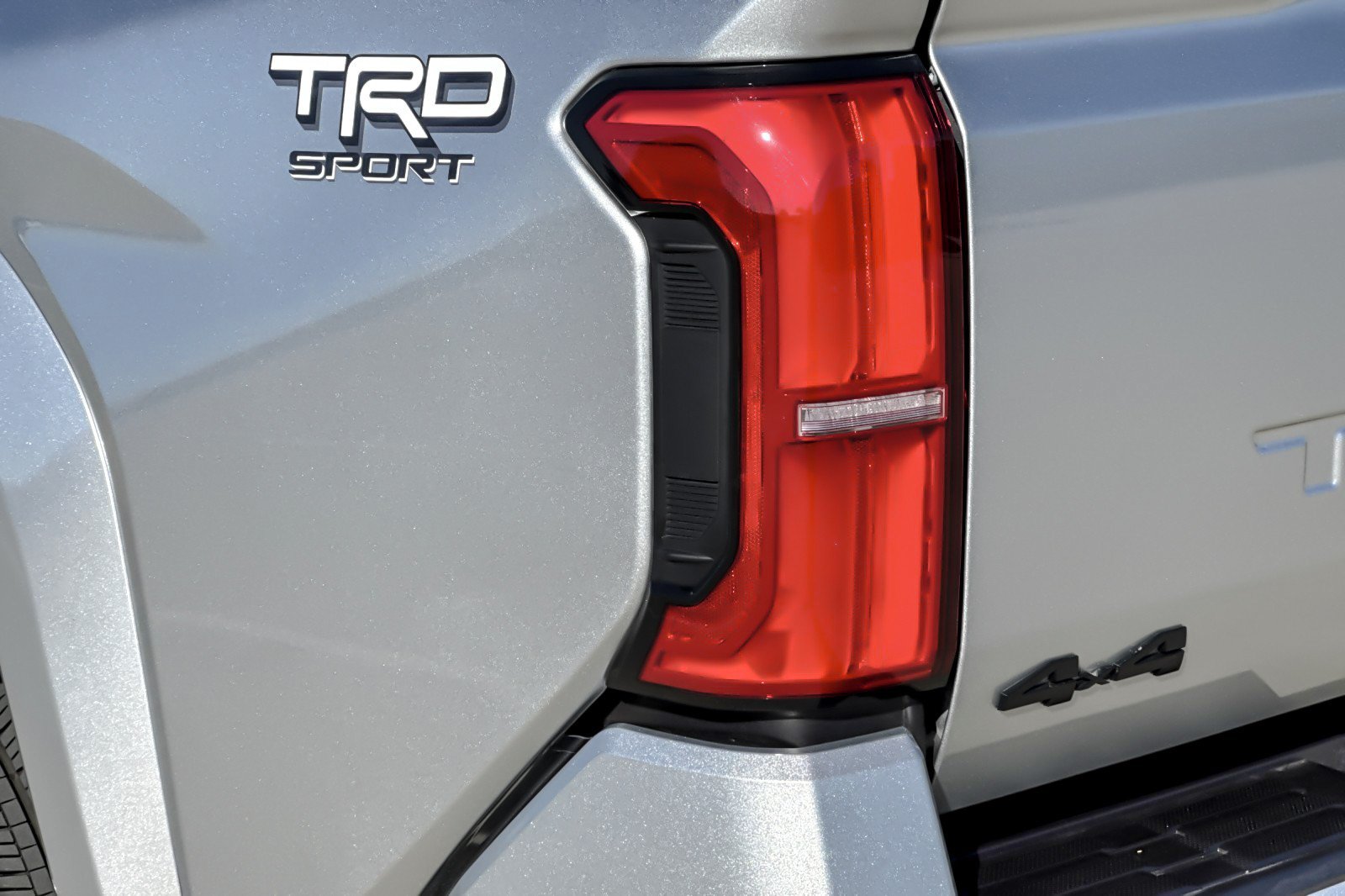 Certified 2025 Toyota Tacoma TRD Sport AWD/4WD image 25