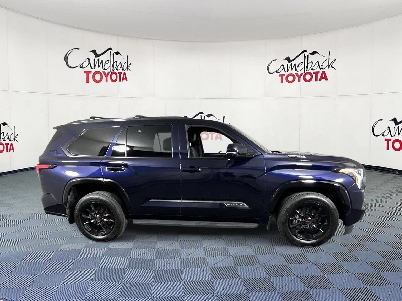 Used 2025 Toyota Sequoia Platinum w/ TRD Off-Road Package AWD/4WD image 8