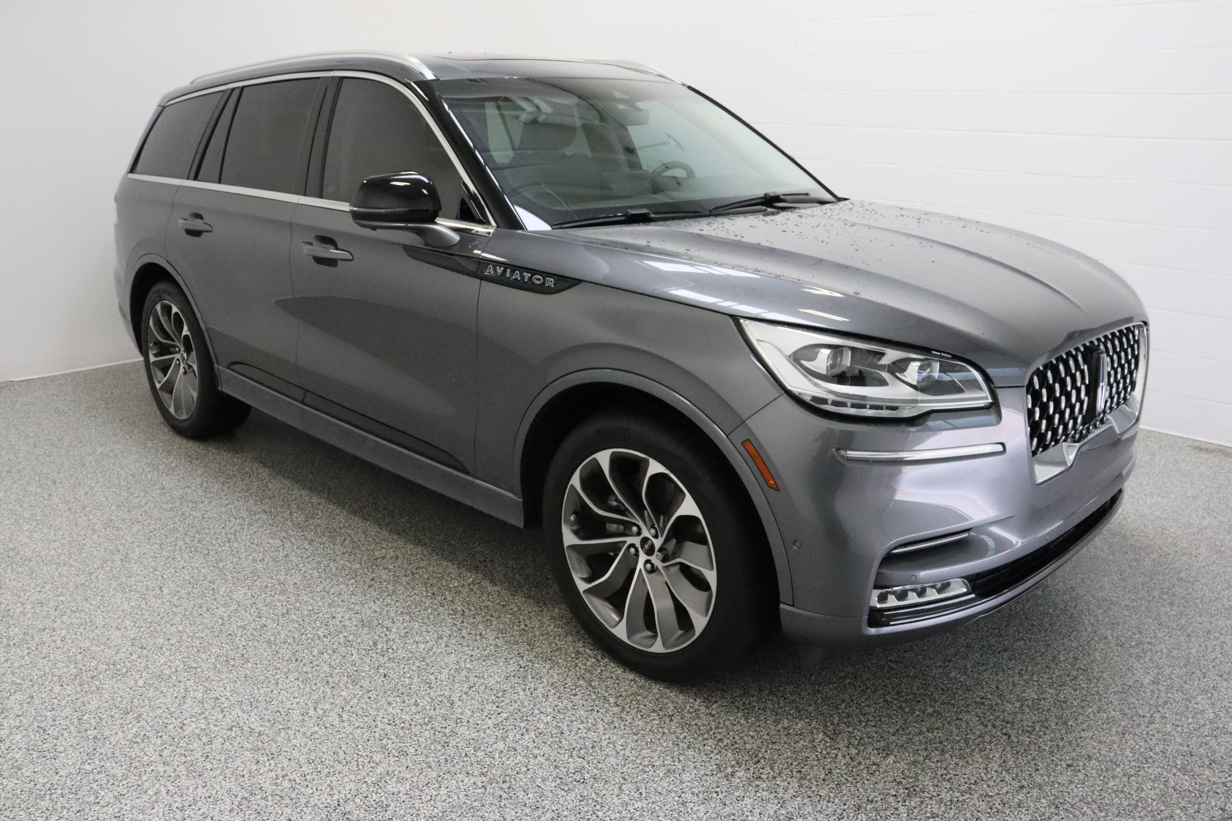 Used 2023 Lincoln Aviator Grand Touring w/ Equipment Group 301A AWD/4WD image 4