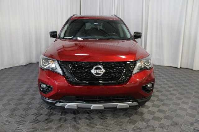 Used 2020 Nissan Pathfinder SL image 2