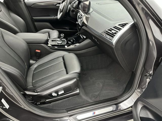 Used 2022 BMW X3 M40i w/ Premium Package image 25
