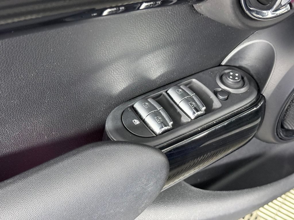 Used 2021 MINI Cooper S FWD image 20