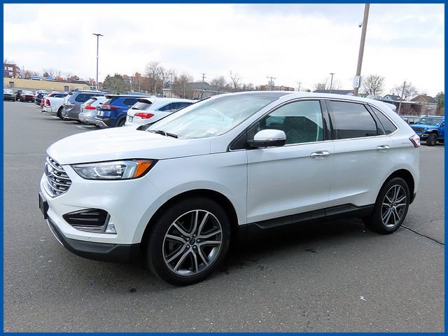 Used 2021 Ford Edge Titanium w/ Class II Trailer Tow Package image 3
