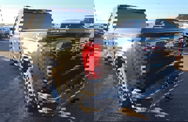 Used 2025 GMC Sierra 1500 Pro w/ Pro Value Package image 4