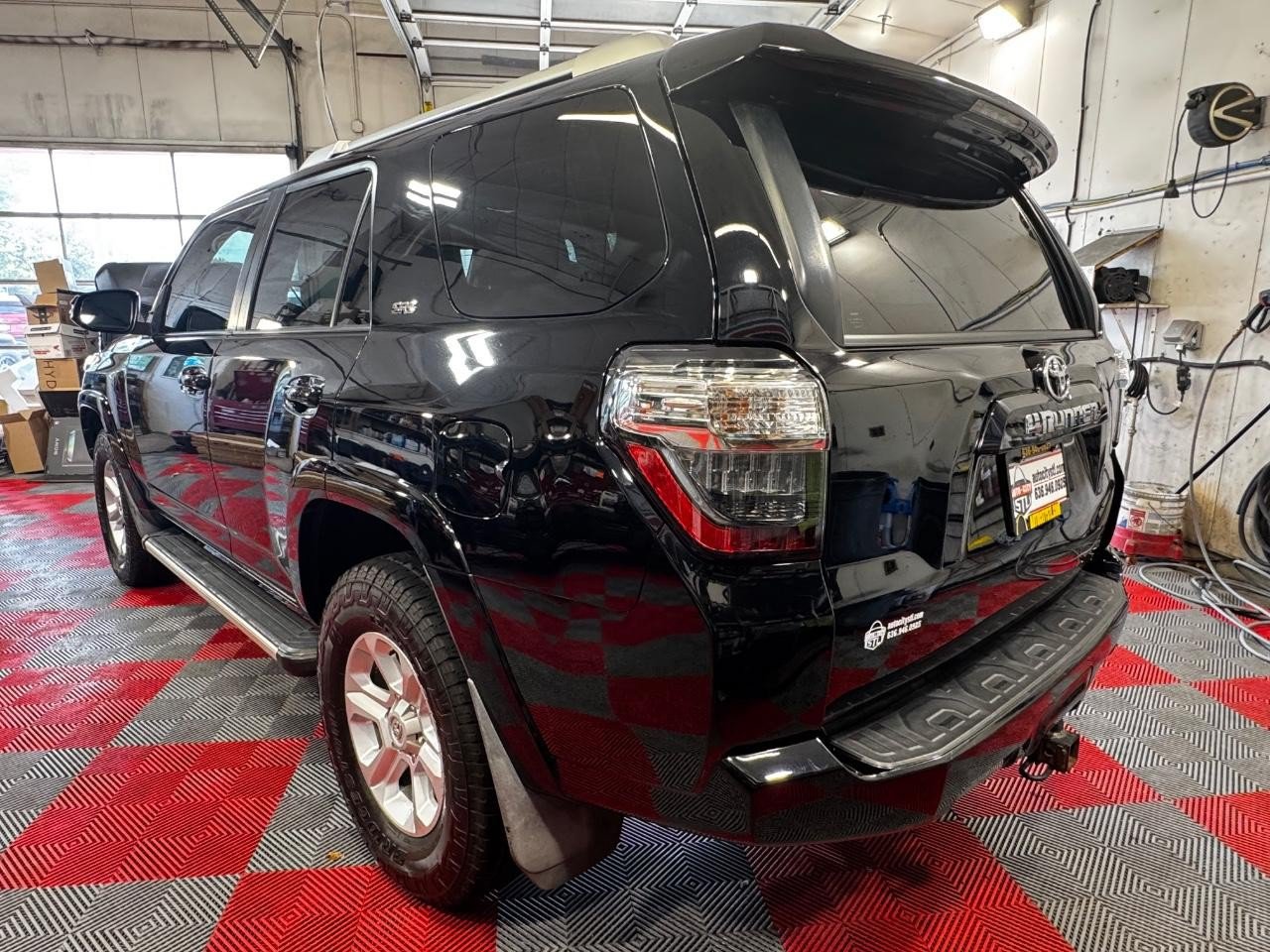 Used 2016 Toyota 4Runner SR5 Premium AWD/4WD image 5