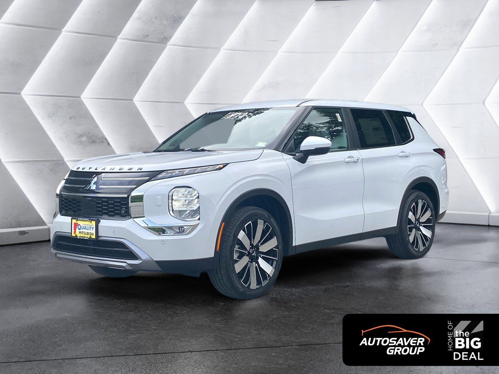 New 2025 Mitsubishi Outlander SE