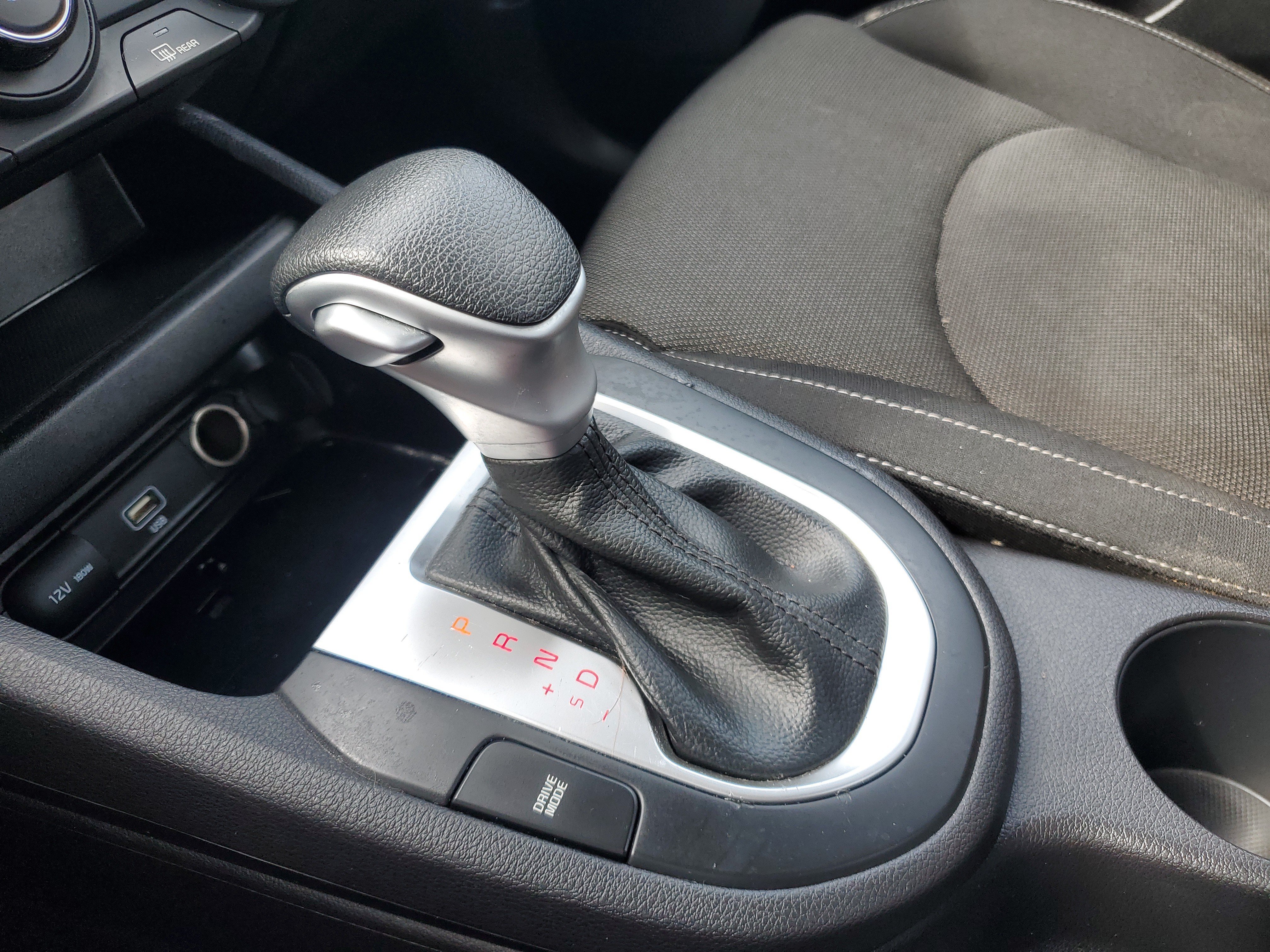 Certified 2022 Kia Forte LXS w/ LXS Technology Package FWD image 22