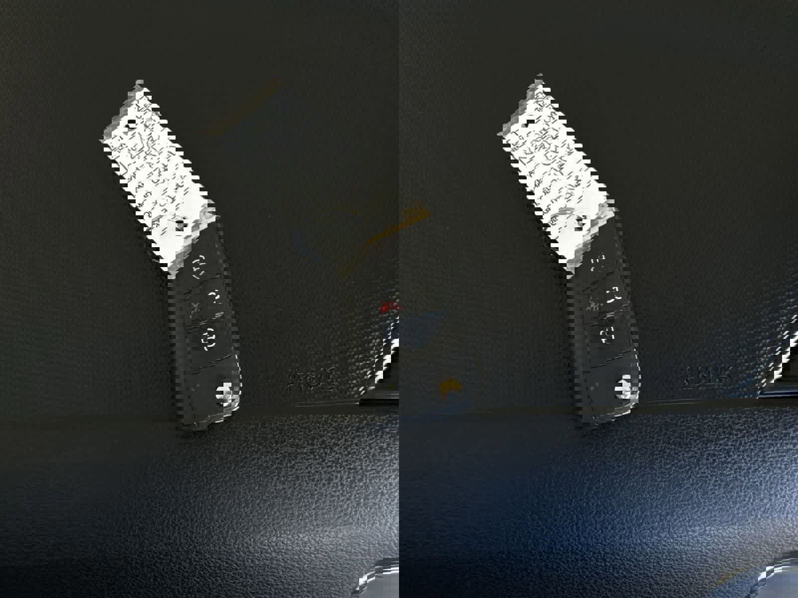 Used 2021 Volkswagen Tiguan SE R-Line w/ 2-Row Tiguan MDO Package image 35