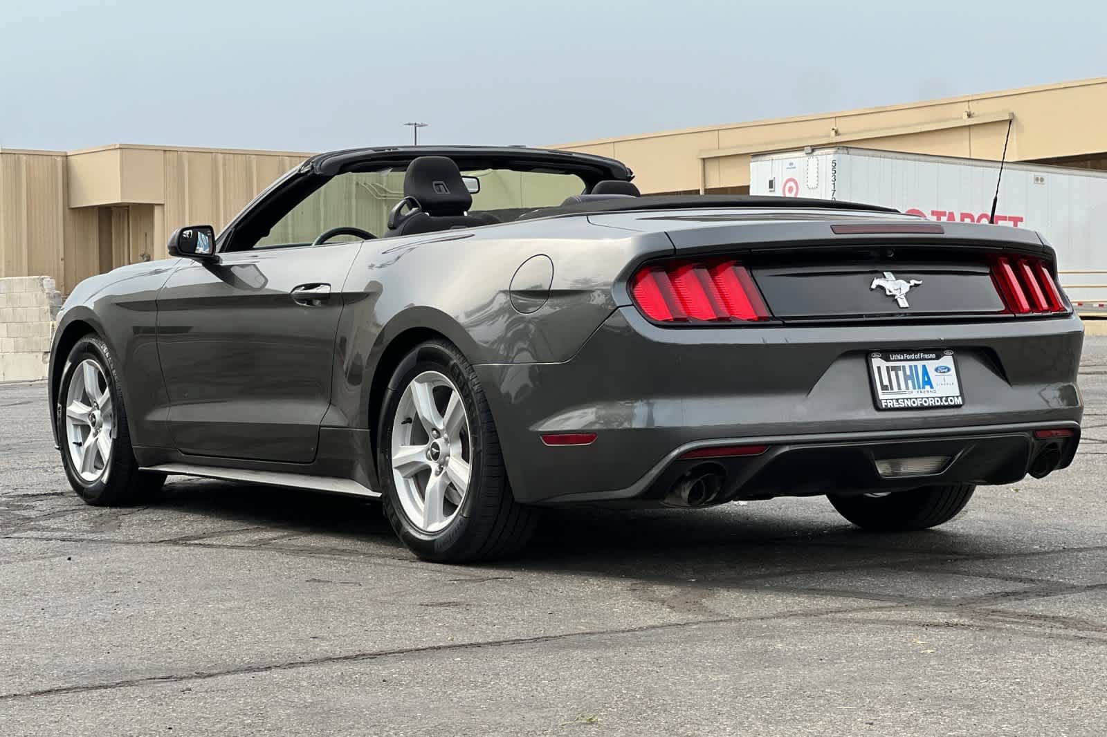 Used 2016 Ford Mustang Convertible RWD image 6