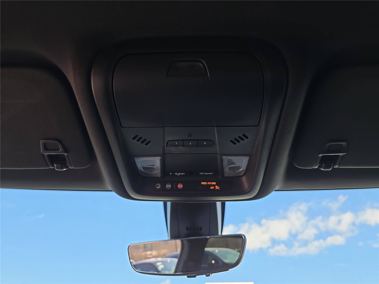 Used 2020 Chevrolet Blazer Premier w/ Driver Confidence II Package FWD image 25