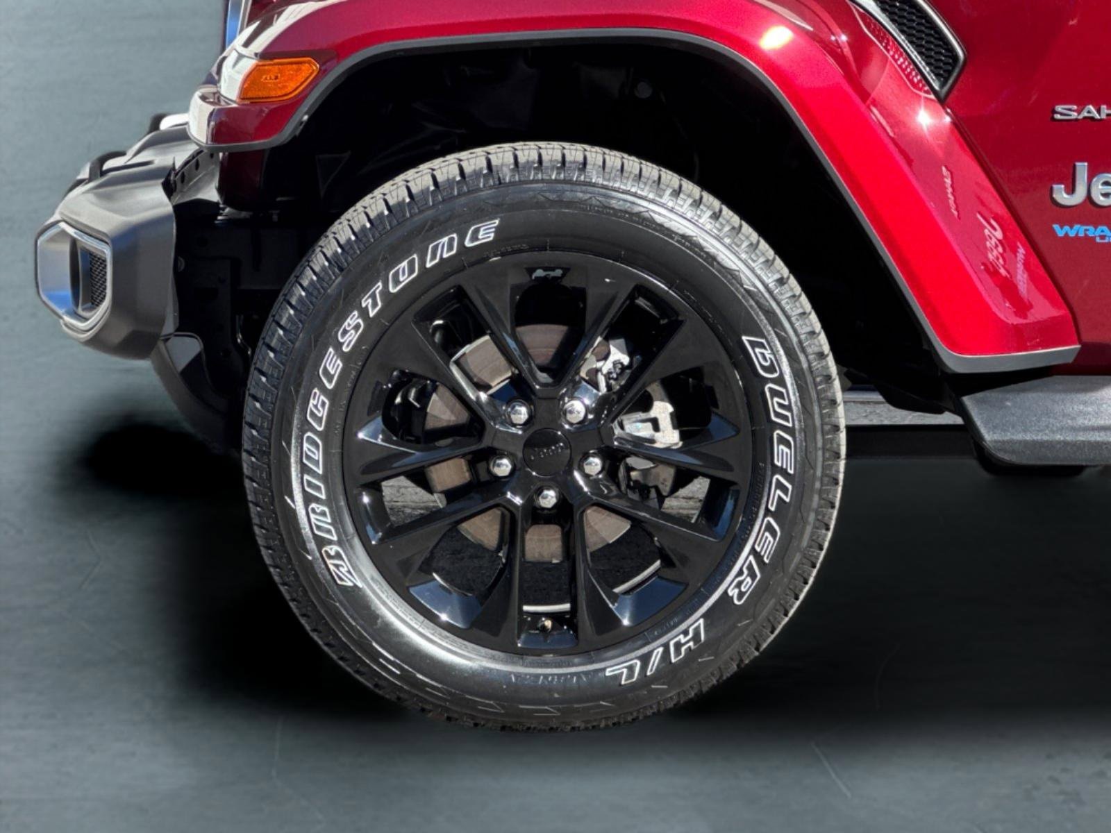 Used 2021 Jeep Wrangler Unlimited Sahara 4xe w/ Cold Weather Group image 26