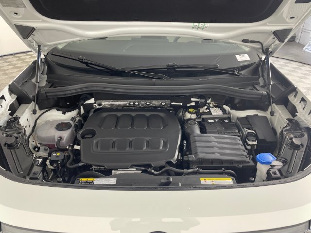 Used 2025 Volkswagen Tiguan SE FWD image 21