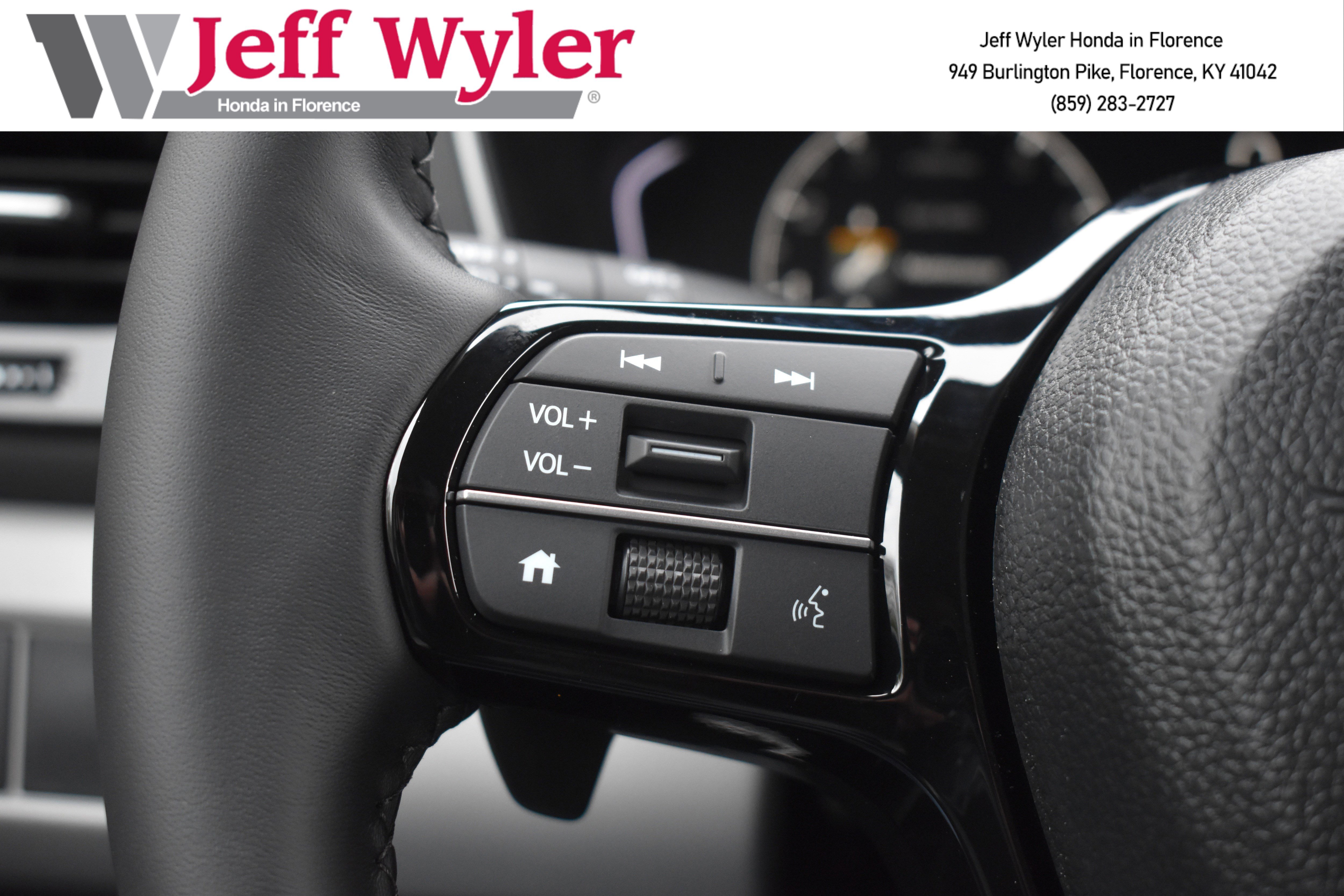 New 2025 Honda Pilot Touring image 20