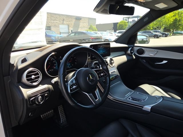 Used 2022 Mercedes-Benz GLC 300 4MATIC image 7