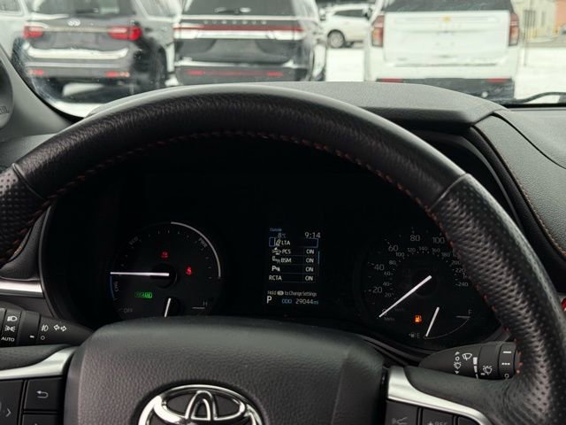 Used 2021 Toyota Sienna XSE image 10