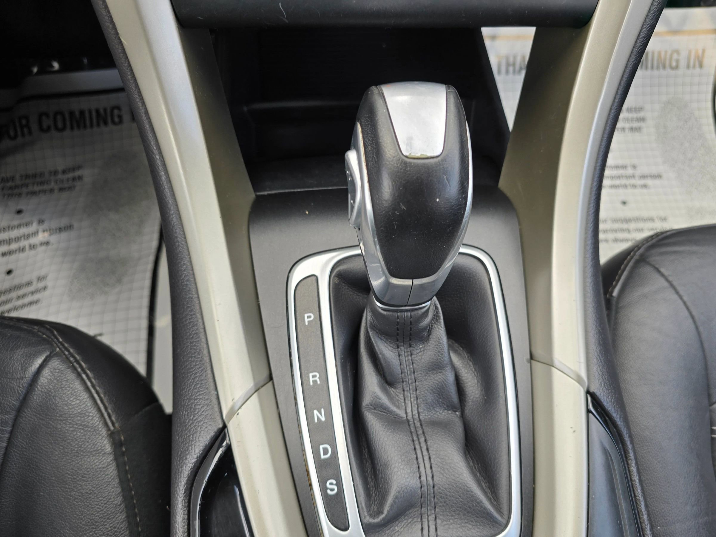 Used 2016 Ford Fusion SE w/ Equipment Group 202A FWD image 25