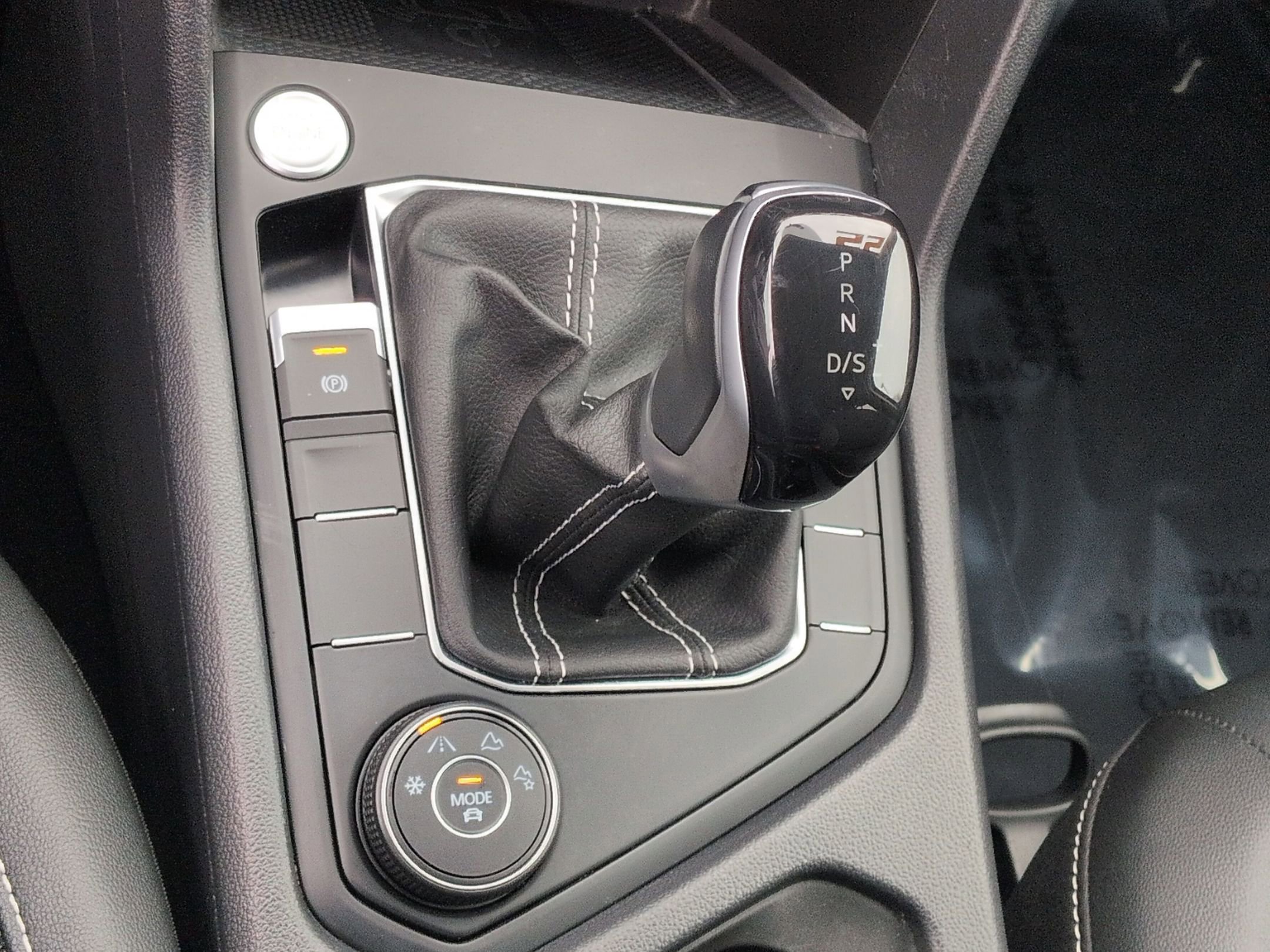 Used 2022 Volkswagen Taos SE image 20