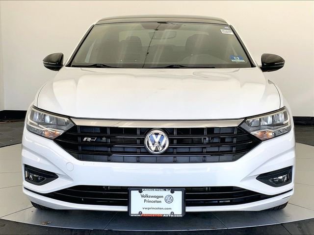 Used 2020 Volkswagen Jetta R-Line w/ R-Line Cold Weather Package image 3
