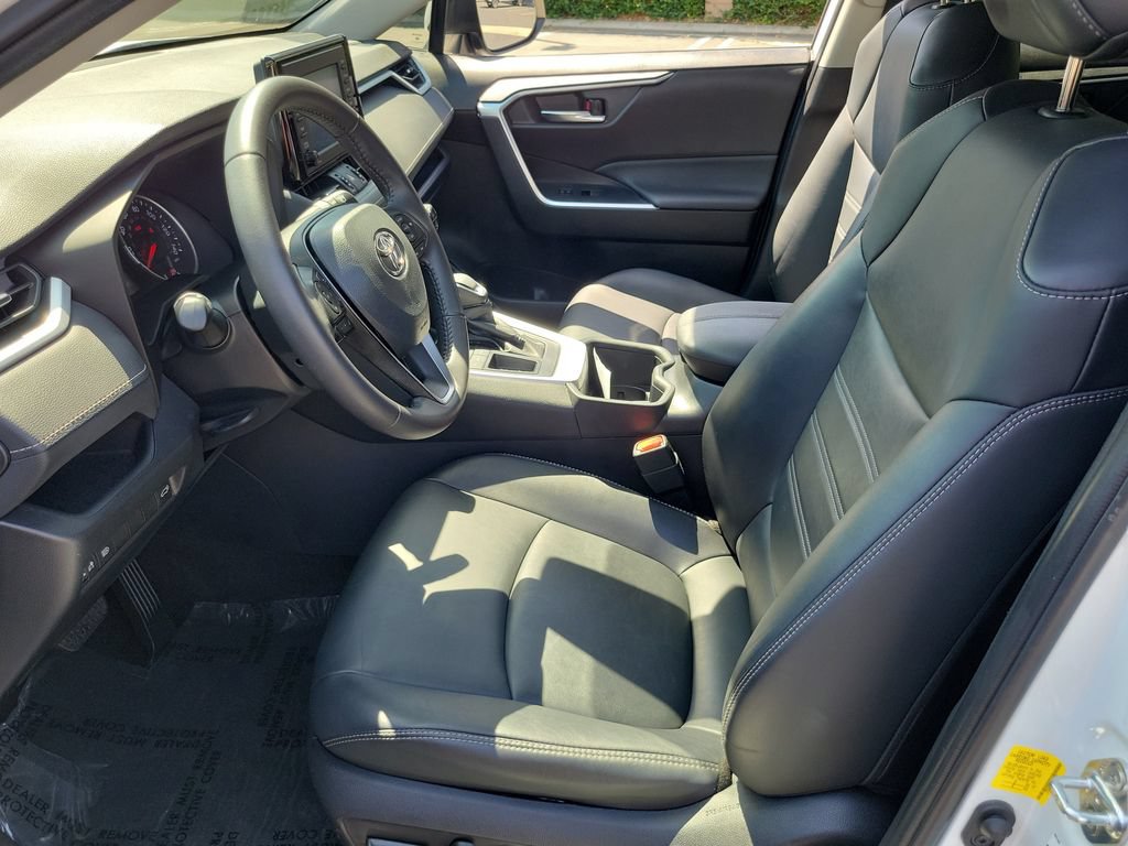 Used 2022 Toyota RAV4 XLE Premium FWD image 19