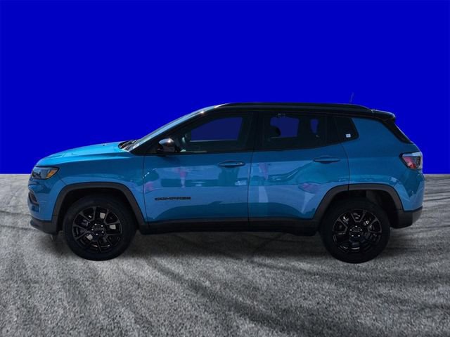 Used 2024 Jeep Compass Latitude w/ Altitude Special Edition image 7