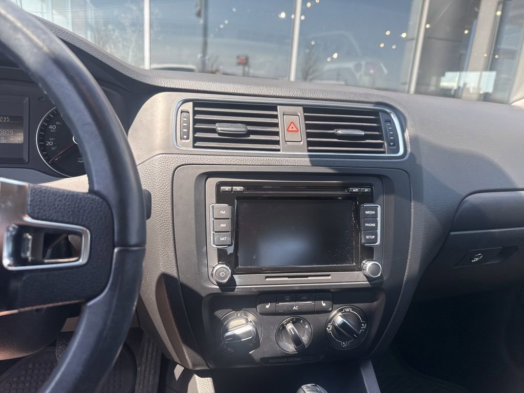 Used 2012 Volkswagen Jetta SE FWD image 13