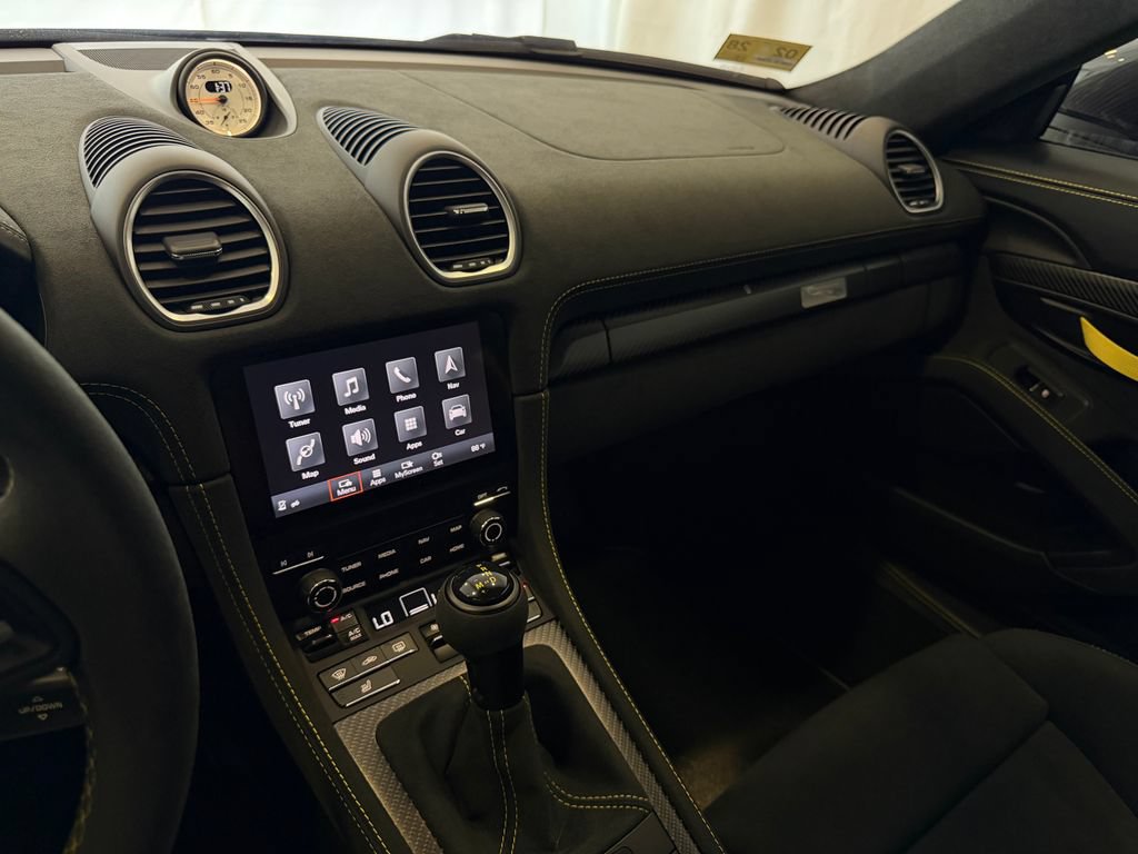 Certified 2025 Porsche 718 Boxster Spyder RS RWD image 17
