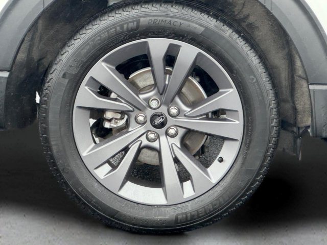 Used 2024 Ford Explorer XLT w/ Equipment Group 202A AWD/4WD image 9