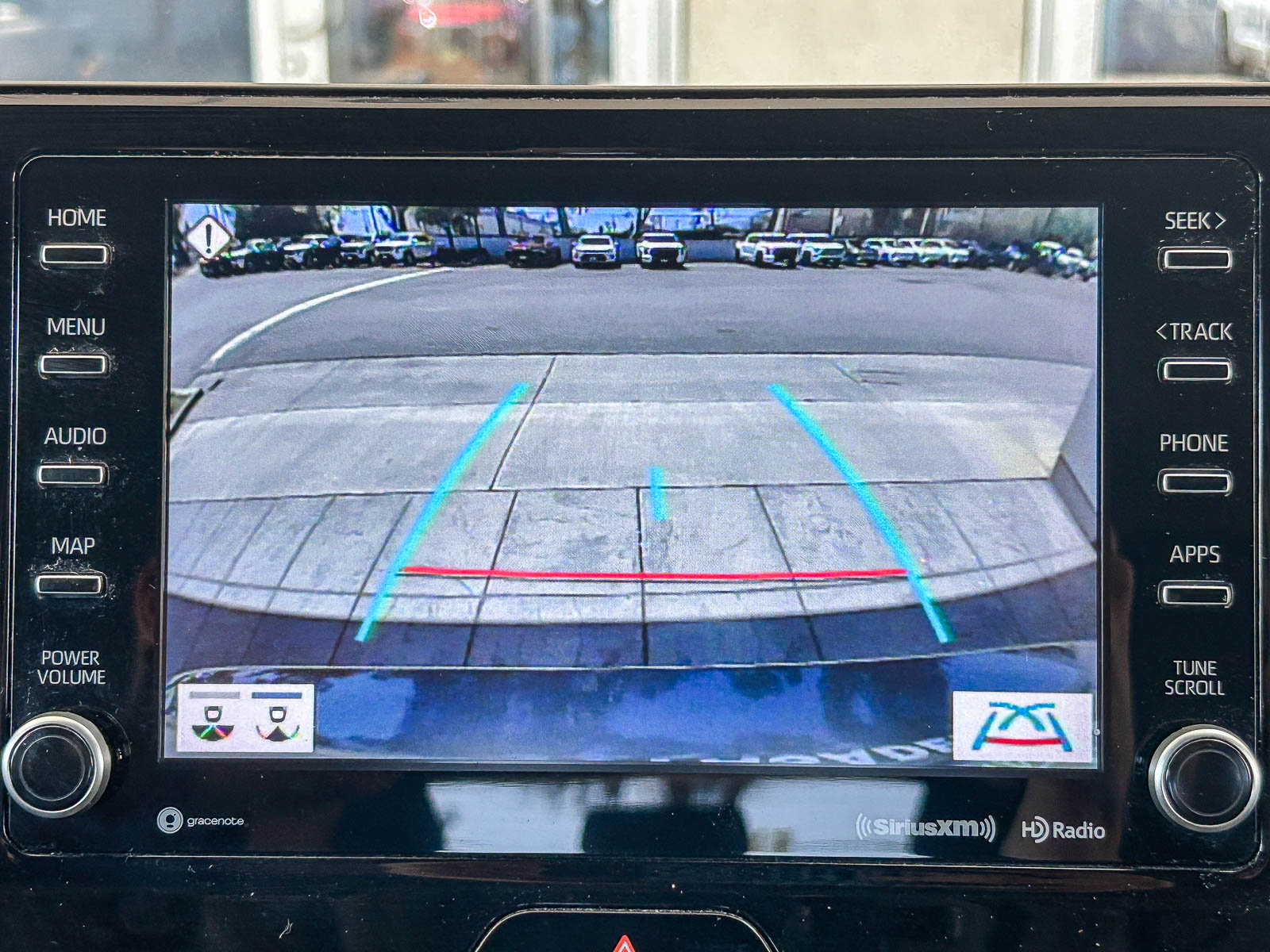 Used 2021 Toyota Venza LE w/ Carpet Mat Package (TMS) AWD/4WD image 20
