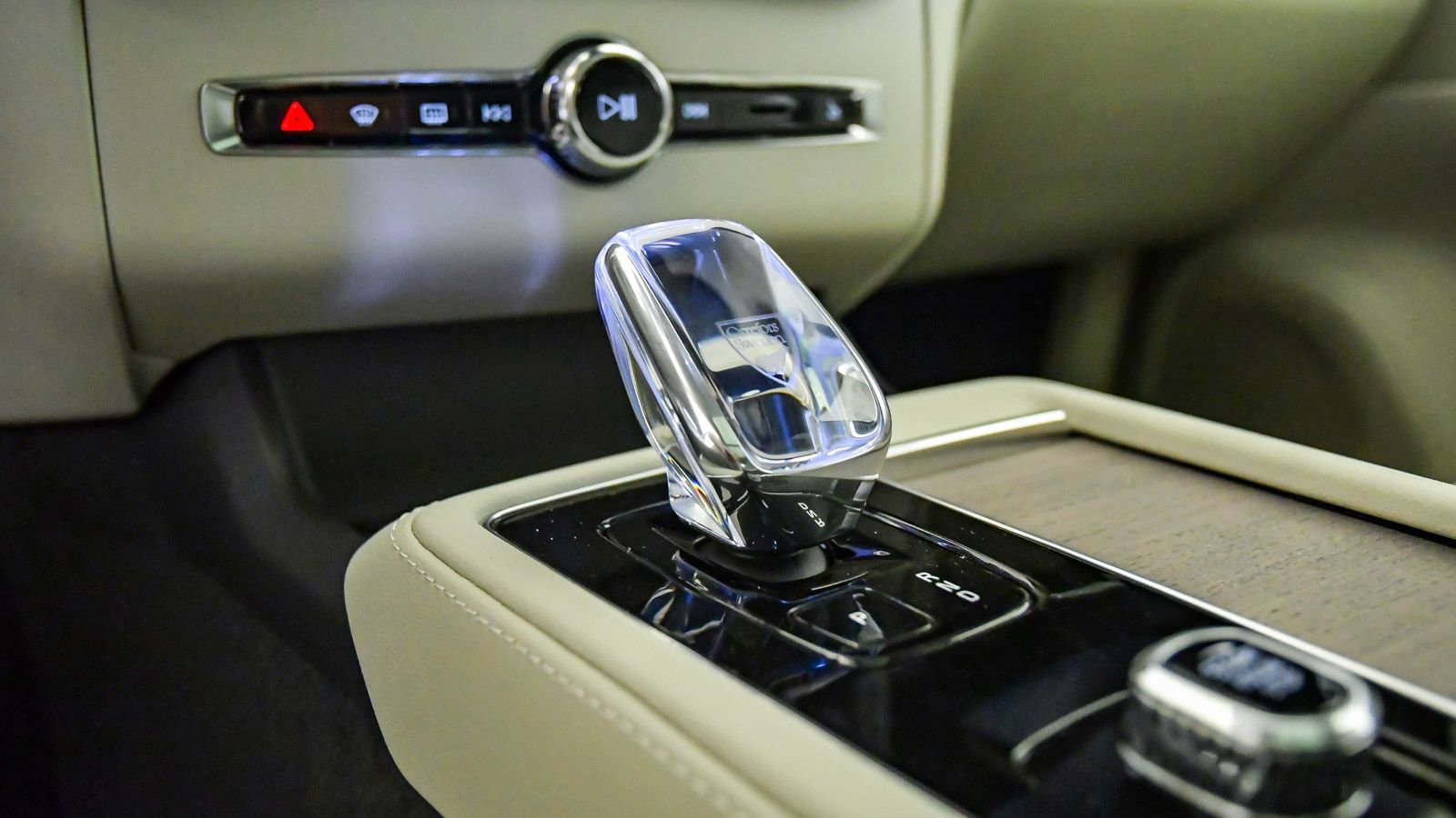 New 2026 Volvo XC90 T8 Ultra w/ Protection Package image 25