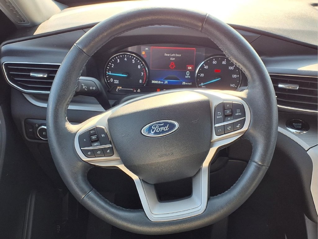 Used 2023 Ford Explorer XLT w/ Equipment Group 202A RWD image 19