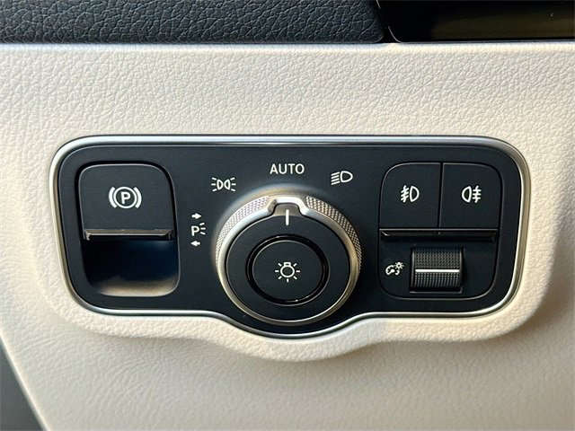 Certified 2025 Mercedes-Benz GLA 250 4MATIC image 10