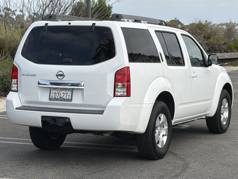 Used 2012 Nissan Pathfinder S RWD image 6