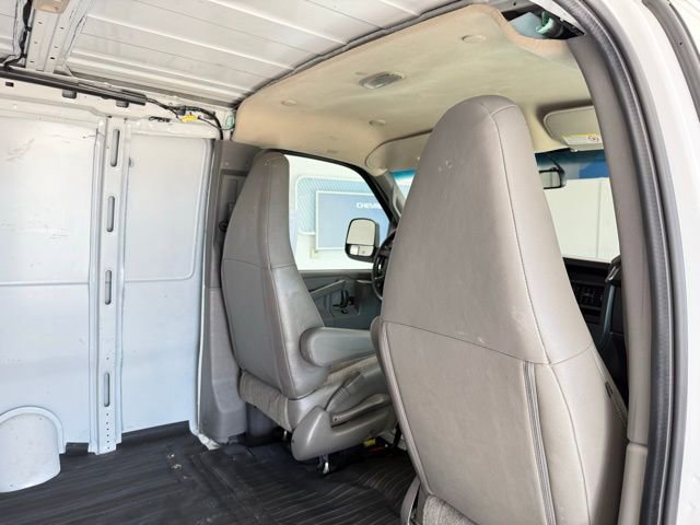Used 2020 GMC Savana 2500 image 15