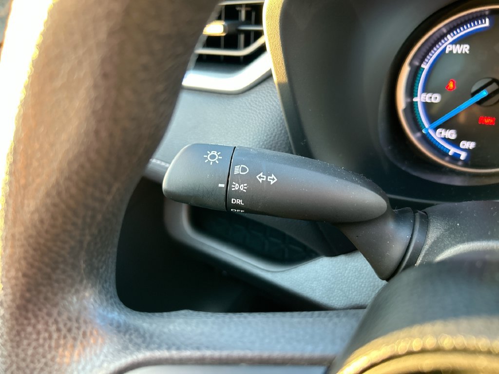 Certified 2025 Toyota RAV4 LE AWD/4WD image 19