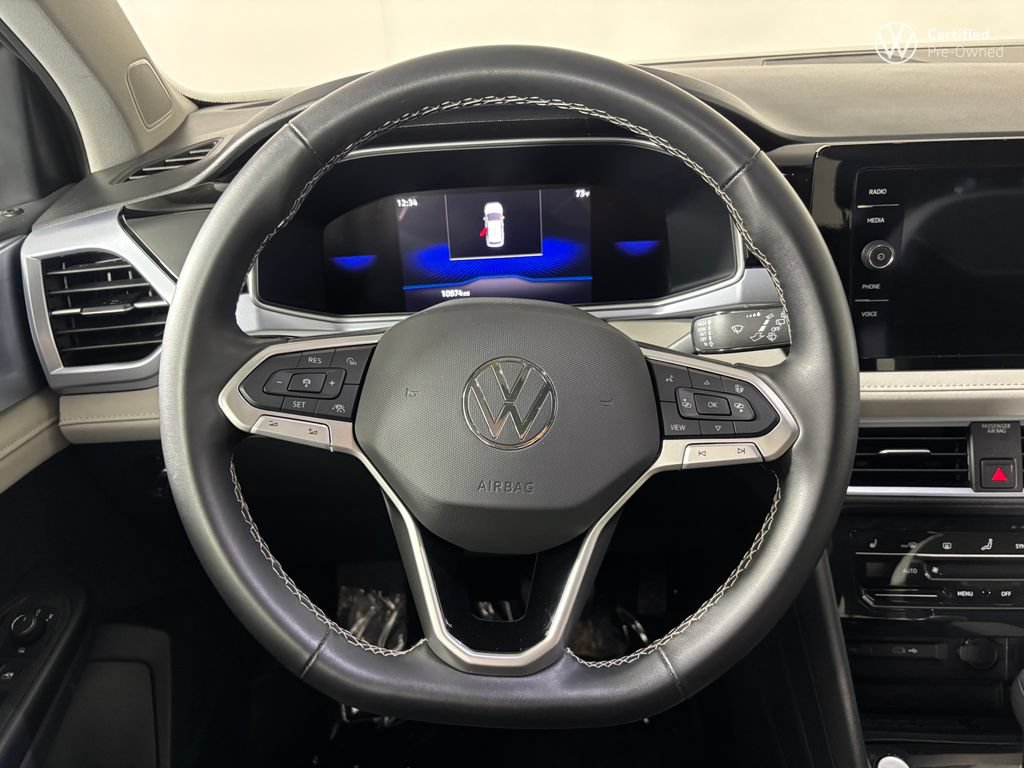 Used 2025 Volkswagen Taos SE w/ Panoramic Sunroof Package AWD/4WD image 19