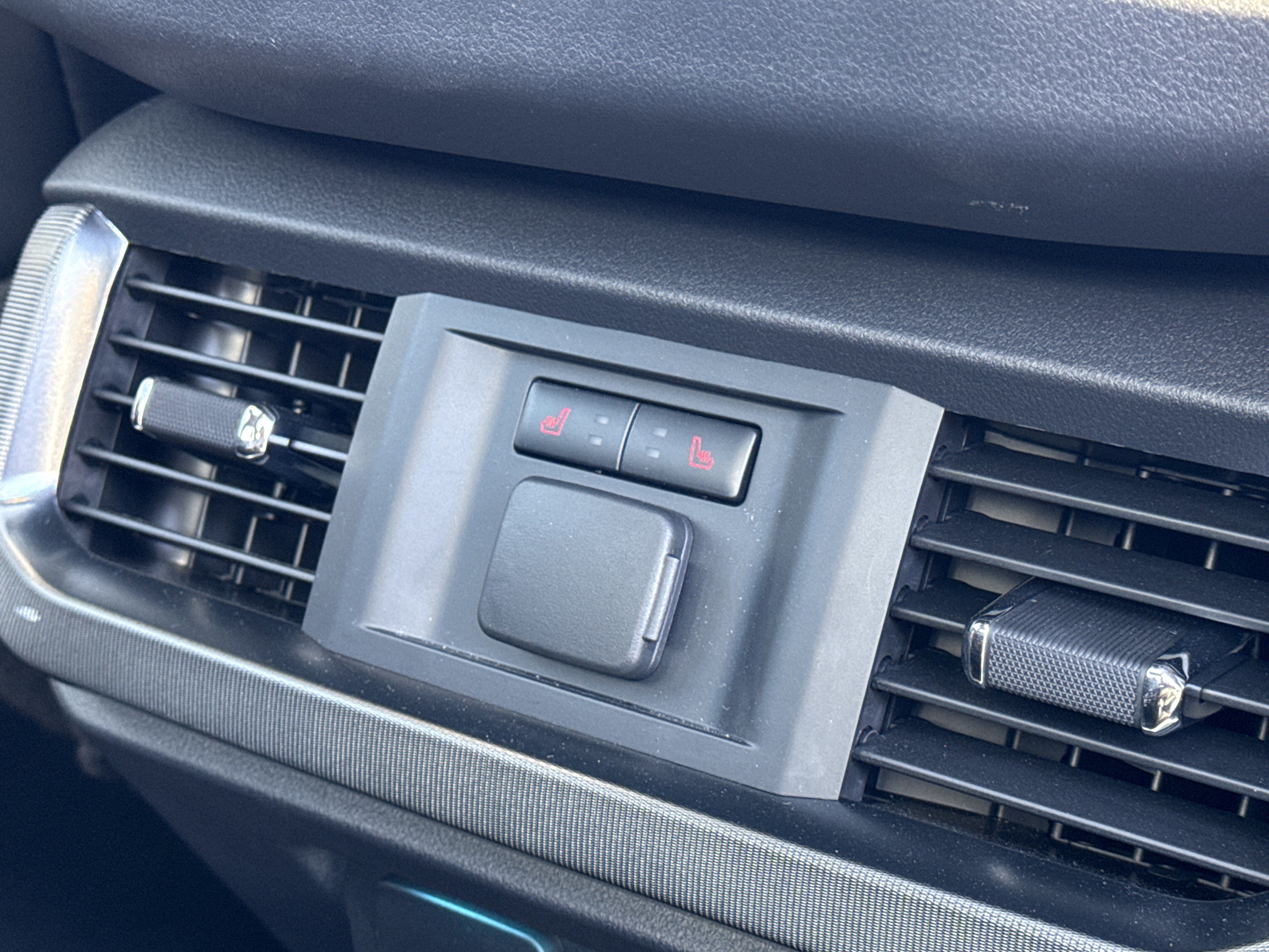 Used 2024 Ford F150 Platinum w/ Equipment Group 702A High image 38