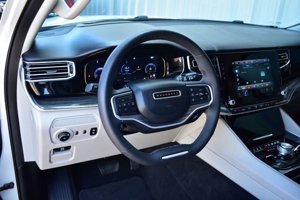 Used 2022 Jeep Wagoneer Series III w/ Premium Group I image 55