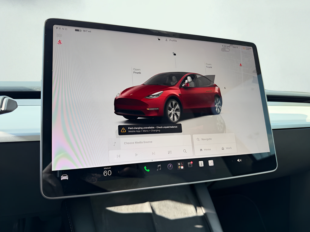 Used 2023 Tesla Model Y Long Range AWD/4WD image 56