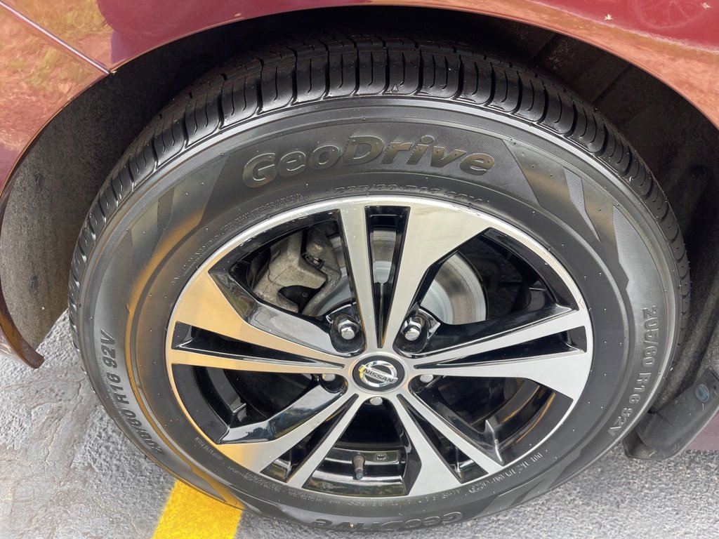 Certified 2022 Nissan Sentra SV image 27