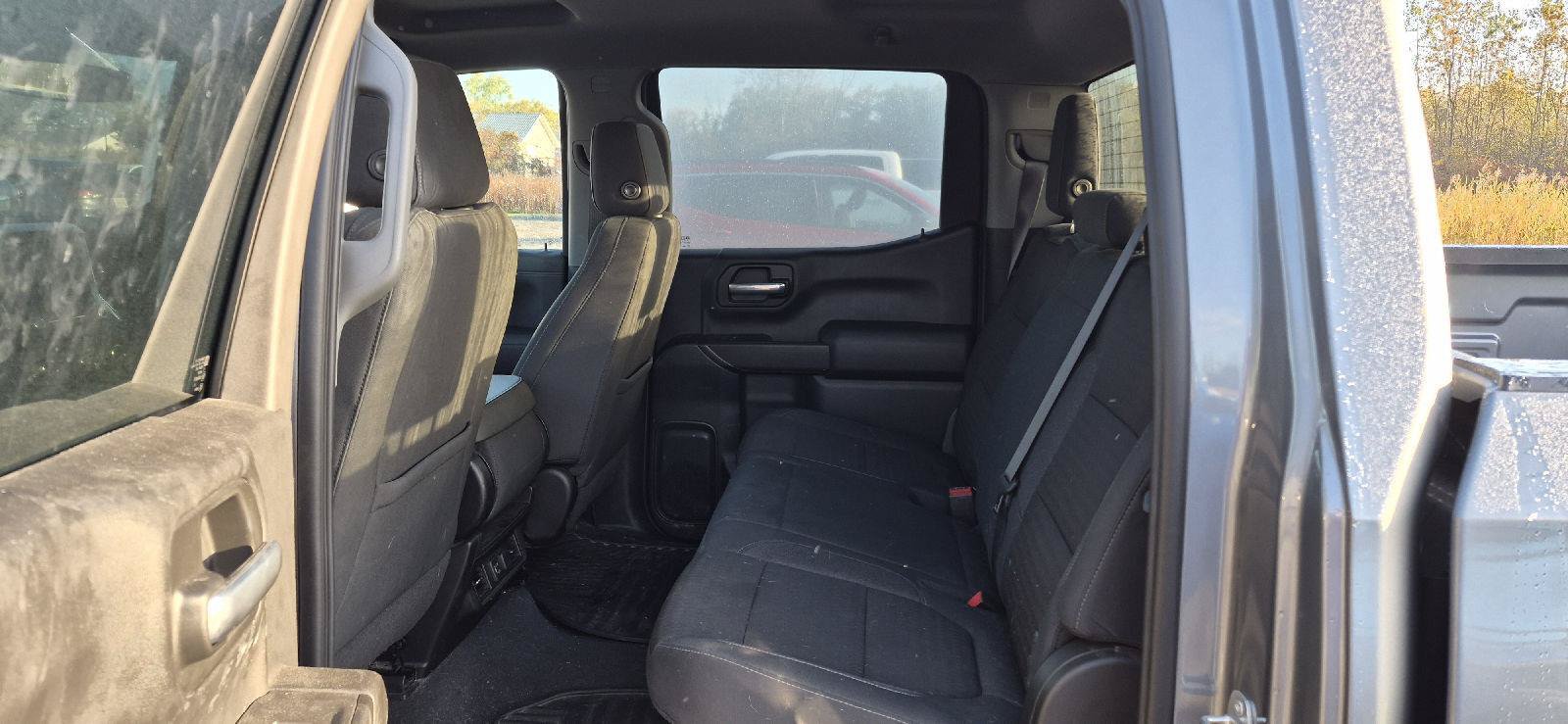 Used 2021 Chevrolet Silverado 1500 LT AWD/4WD image 8