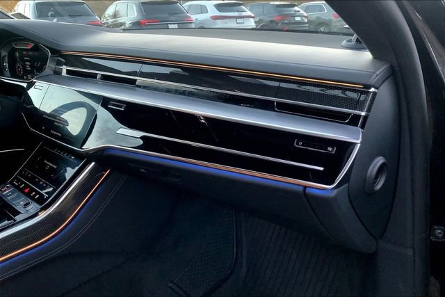 Used 2022 Audi S8 image 16