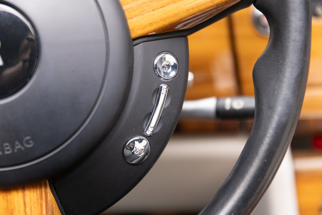 Used 2010 Rolls-Royce Phantom Drophead Coupe image 79