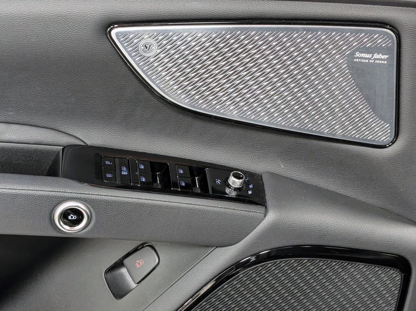 Used 2023 Maserati Grecale GT AWD/4WD image 13