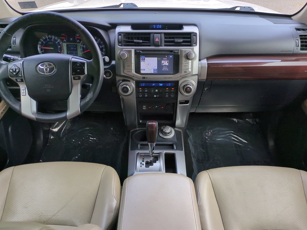 Used 2016 Toyota 4Runner Limited w/ Four Season Floor Mat Package AWD/4WD image 15