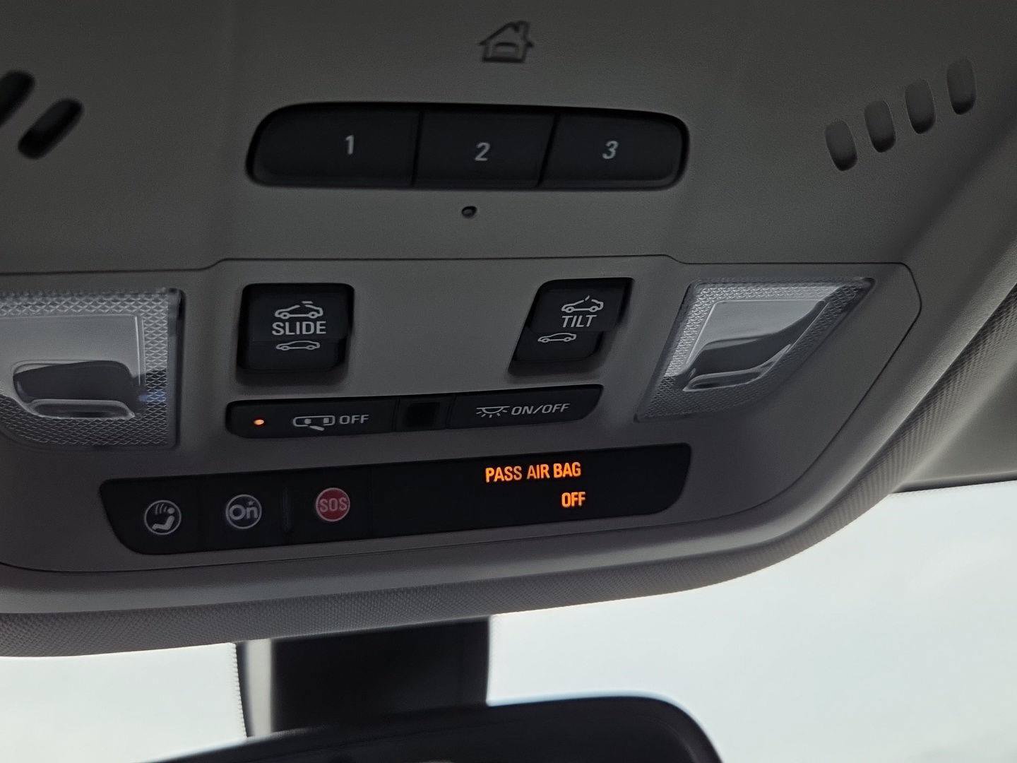 Used 2019 Buick Enclave Essence FWD image 14
