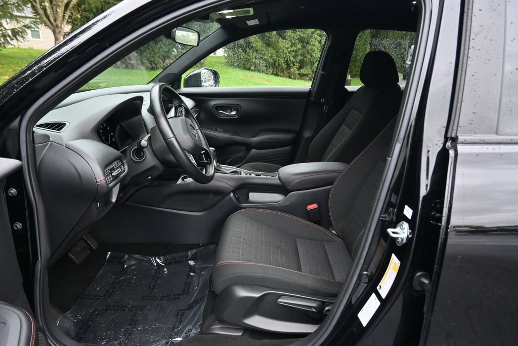 Used 2025 Honda HR-V Sport image 22