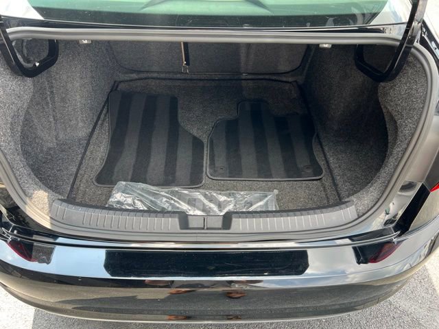 Used 2019 Volkswagen Jetta SE image 6