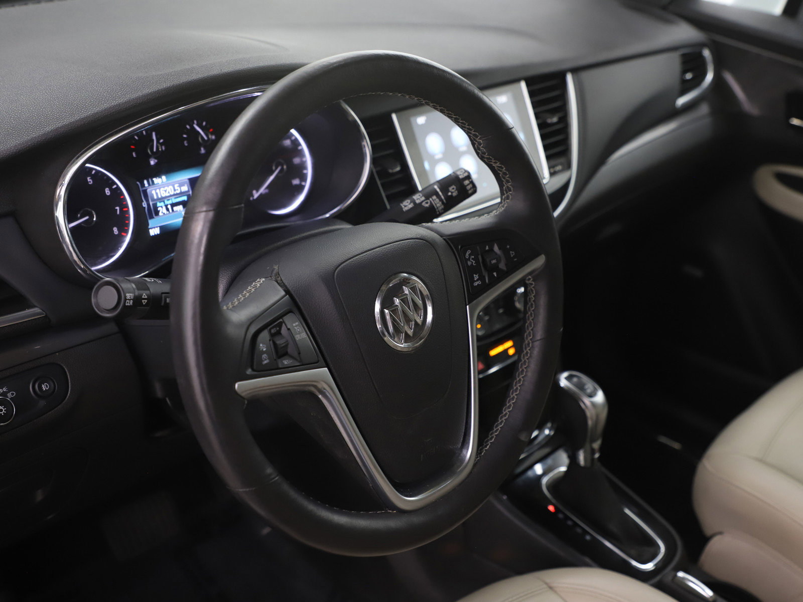 Used 2017 Buick Encore Premium image 20