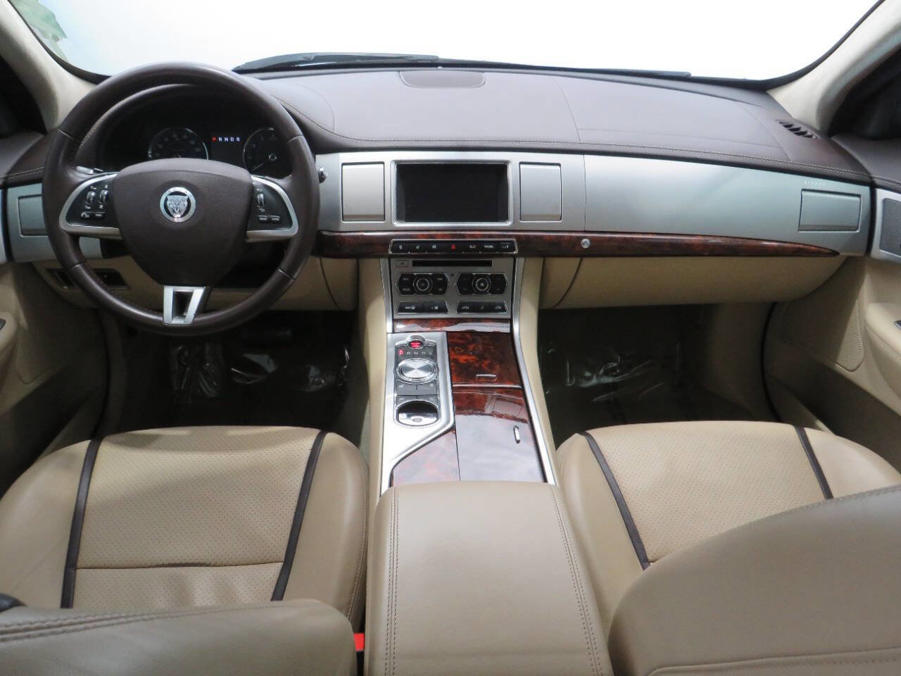 Used 2013 Jaguar XF 3.0 image 15